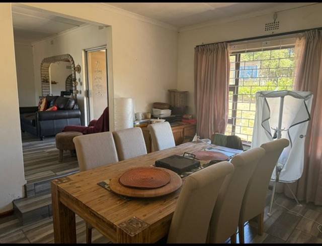 3 BEDROOM HOUSE FOR SALE IN VREDENBURG